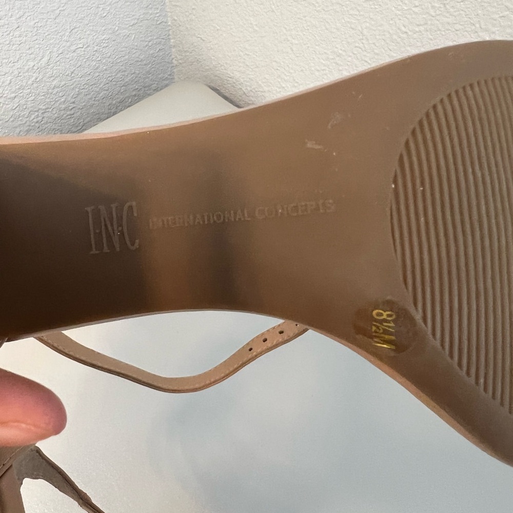 NWOT INC Women's Lexini Two-Piece Sandals Leather Beige Size 8.5 - Picture 10 of 10